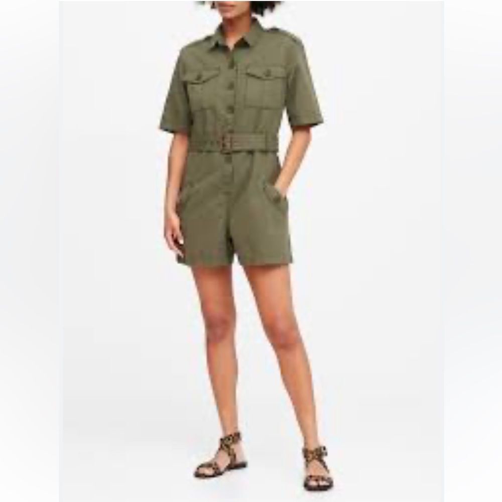 Banana Republic Tencel Utility Romper Olive Green size 4- like new condition